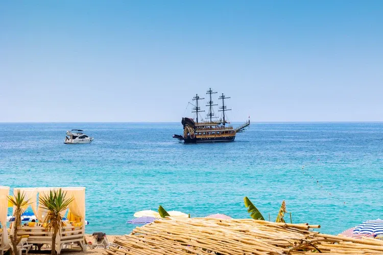 alanya saatlik tekne turu