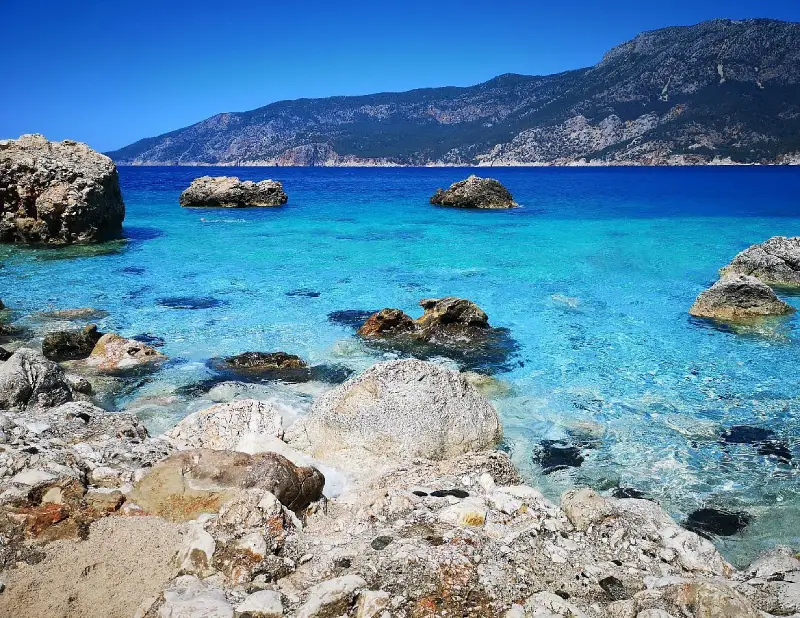 adrasan sahilinden suluadaya tekne